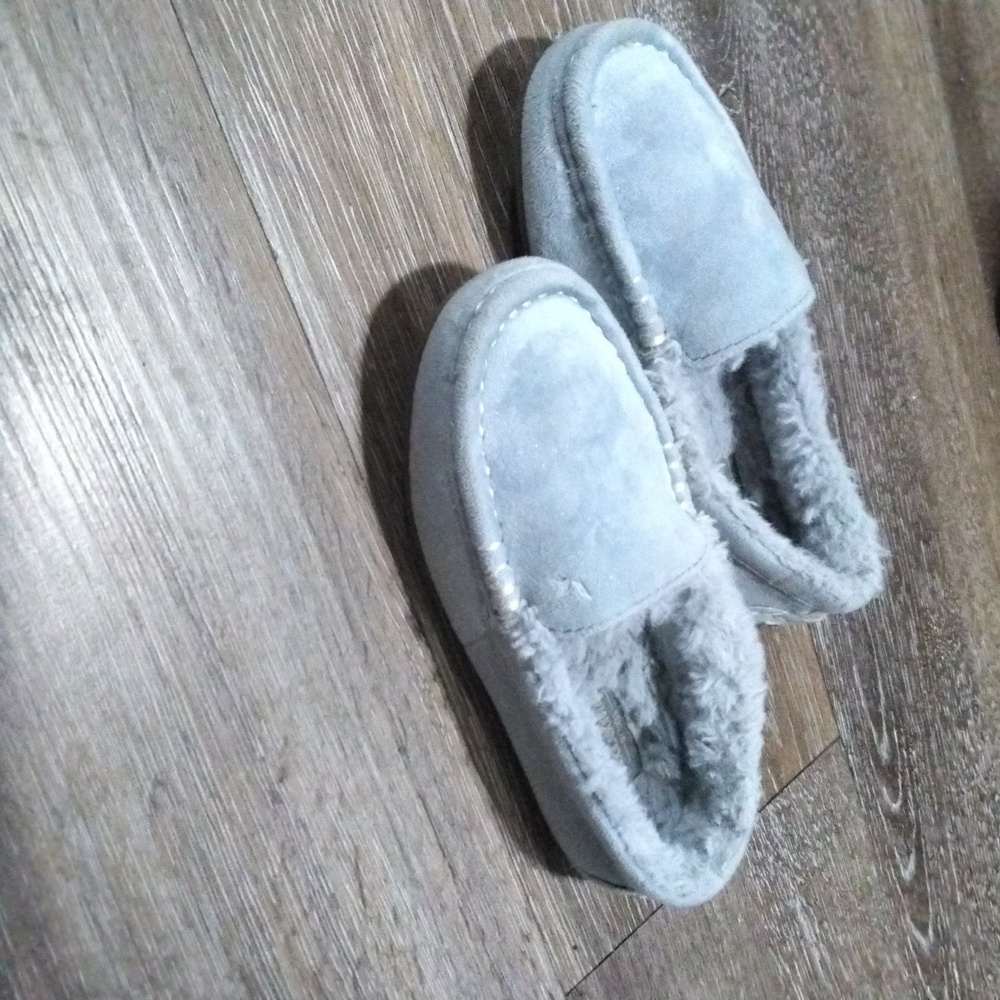 NWT: KOOLABURRA BY UGG; GIRLS RILEY SHIMMER MOCCASINS SLIPPERS. - Picture 7 of 8
